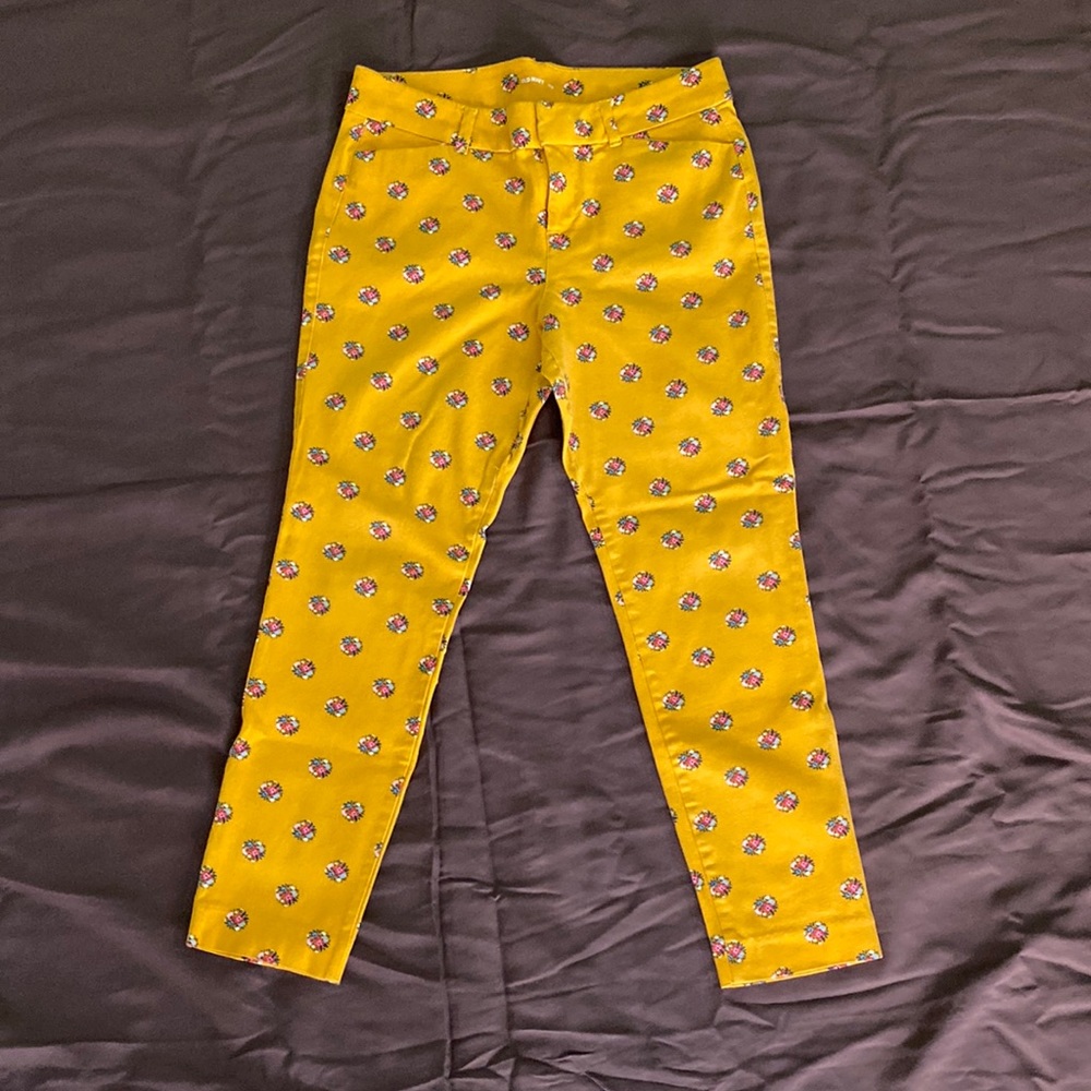 Old Navy Mustard Yellow Floral Capris